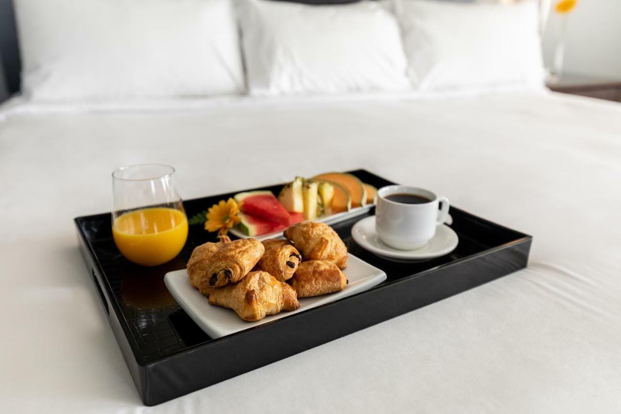 Hotel Imperia Et Boucherville